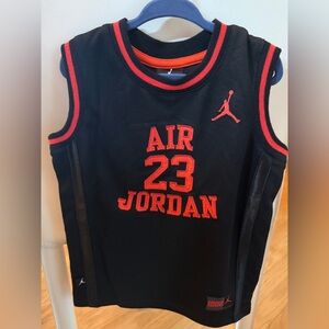 air jordan jumpan youth kids ages 6 jersey black micheal jordan #23 Sz M
